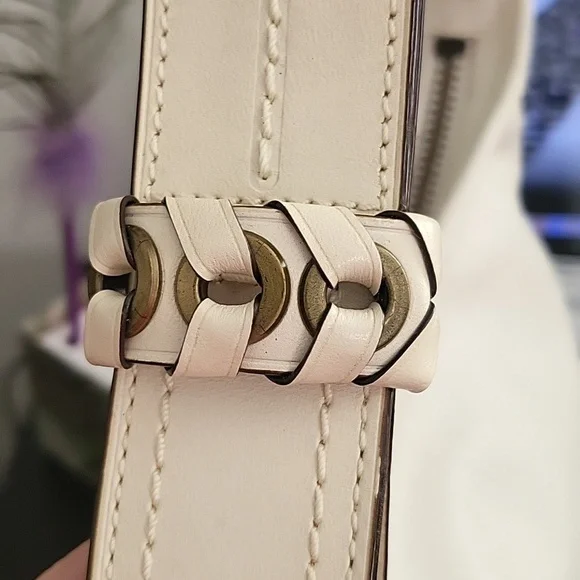 SOLD Coach 2008 Winter White Shoulder Bag - Picture 8 of 16